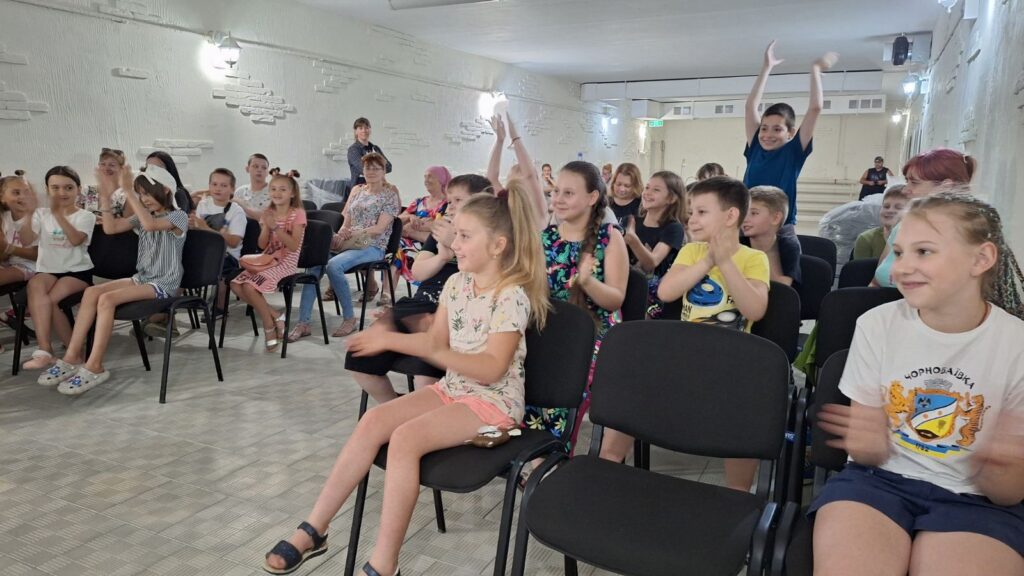 Діти - учасники віртуальної мандрівки до Києва по Дніпру